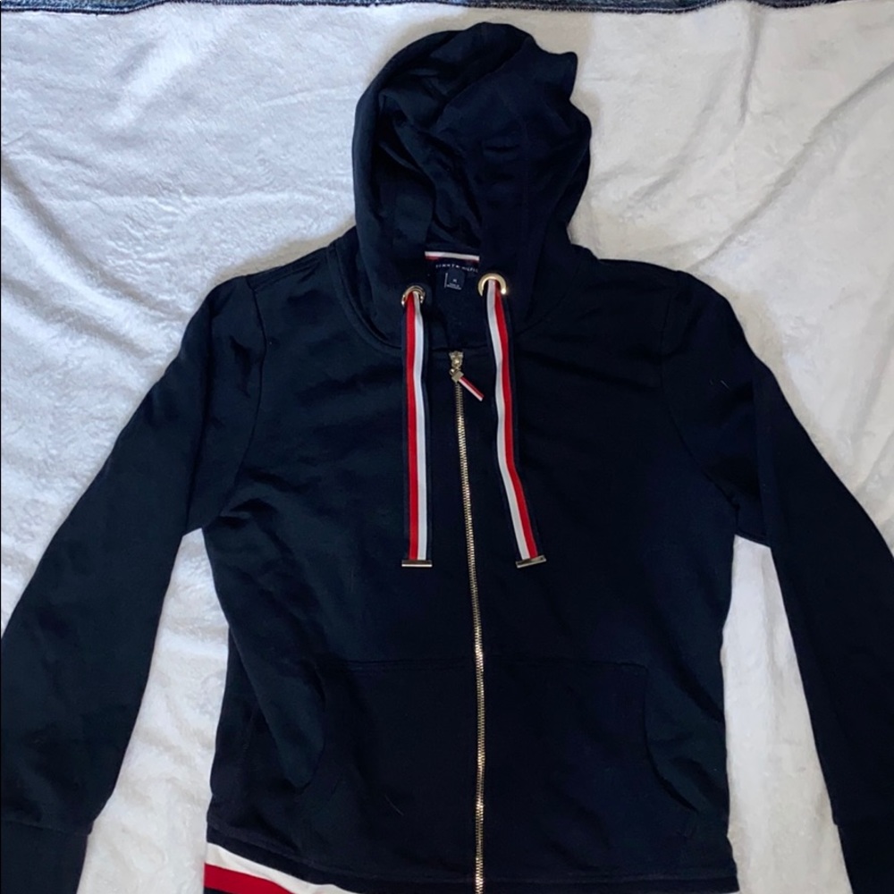 Super cute tommy jacket!